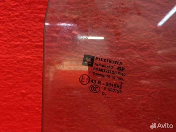 Стекло двери заднее правое Opel Astra J A16XER