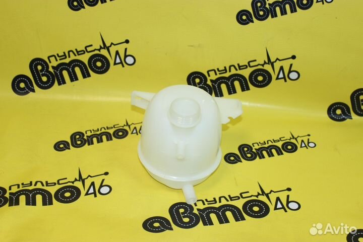 Бачок расширительный Рено Логан Сандеро Дастер