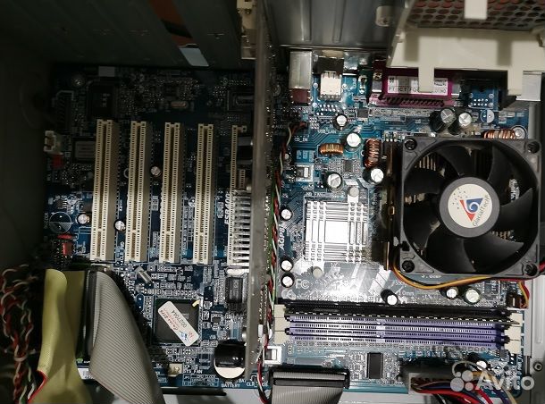 Материнка Gigabyte ga-7vt600 + CPU + AGP + озу