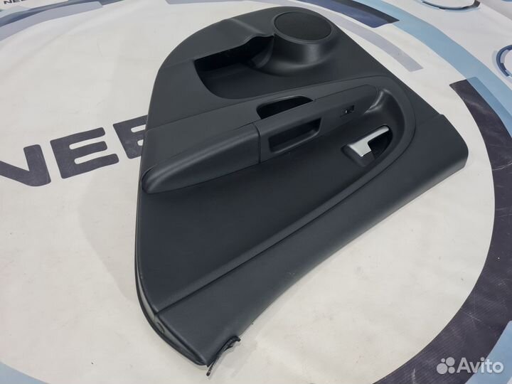 Обшивка двери задней правой Kia Venga