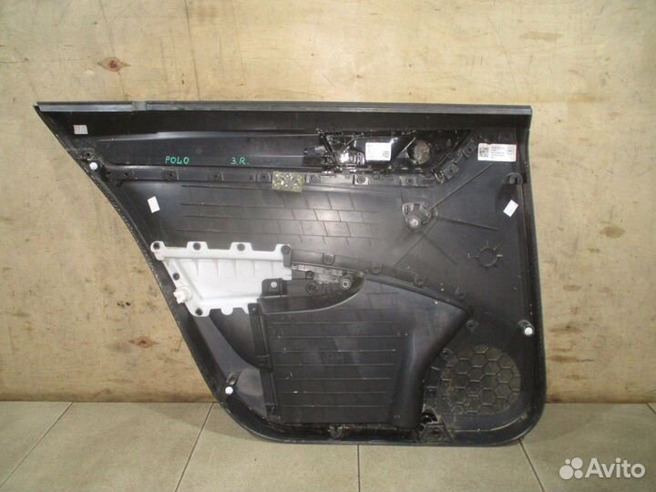 Обшивка двери задней правой VW Polo