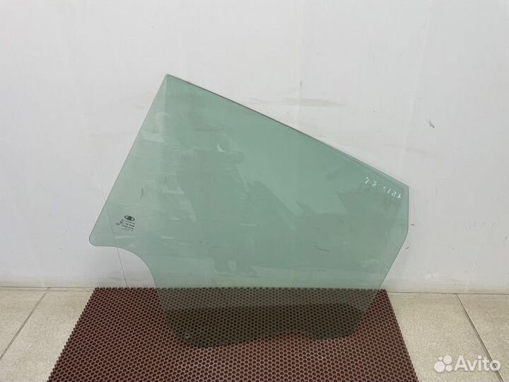 Стекло двери заднее левое LADA X-Ray