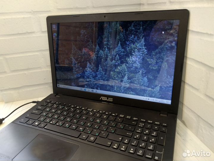 Красивый ноутбук asus 4 ядра/4gb озу
