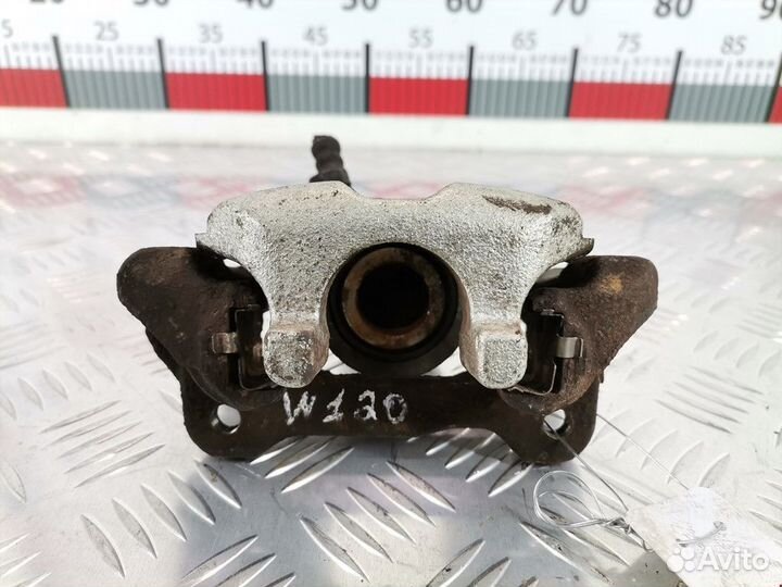 Суппорт задний левый Toyota Prius 2 2006