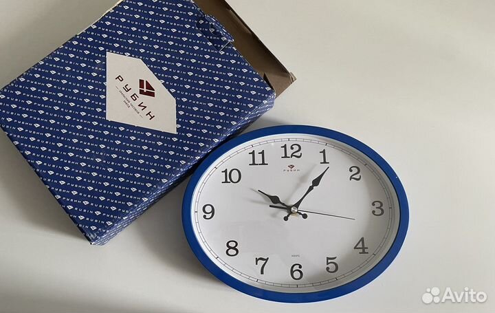 Часы настенные новые