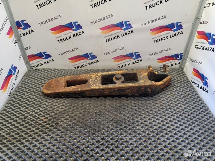 41271296 Кронштейн переднего амортизатора нижний л