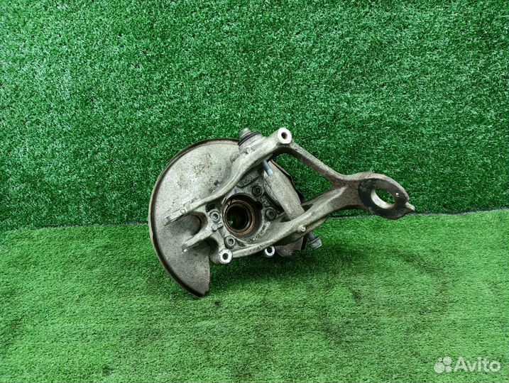 Кулак задний правый Audi Q5 8R