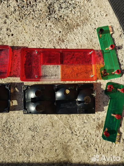 Фонари задние с платами ваз 2105