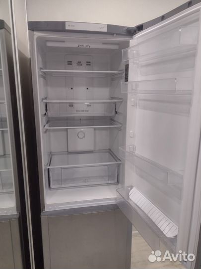 Холодильник бу Ariston nofrost