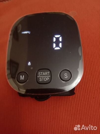 Тонометр на запястье новый с голосом RU заряжаемый