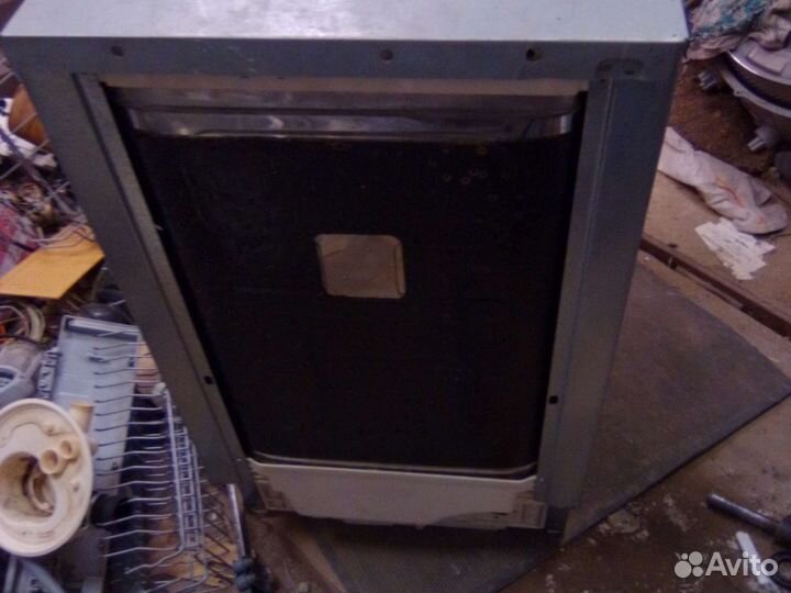 Гнездо для кур с яйцесборником