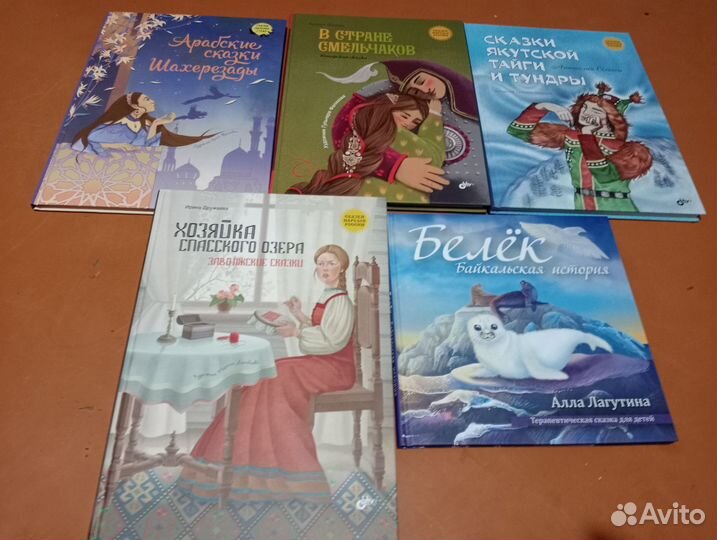 Детские книги канцелярия игрушки вещи одежда