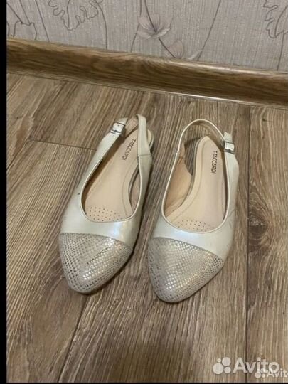 Босоножки T.Taccardi 37