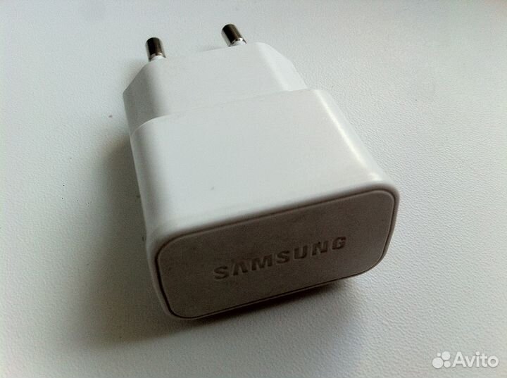 Адаптер сетевой ETA0U83EWE для Samsung белый
