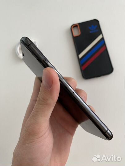 iPhone Xs, 256 ГБ