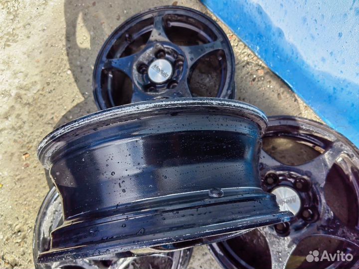 Литые диски R15 на Honda HR-V