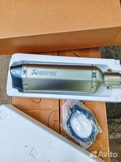 Akrapovic мото-глушитель. Прямоток