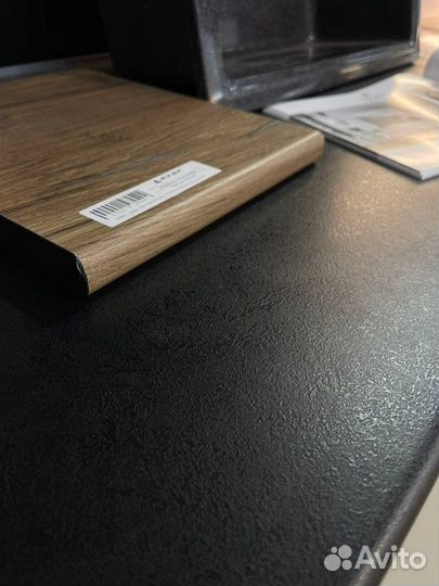 Кухня угловая в наличии