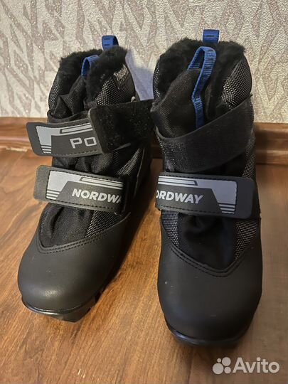 Ботинки лыжные