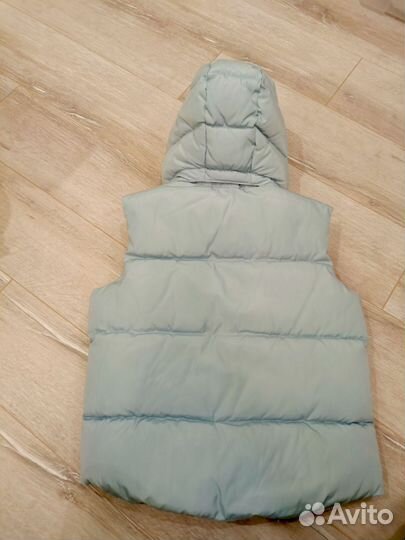 Жилетка детская 128 р. Новая