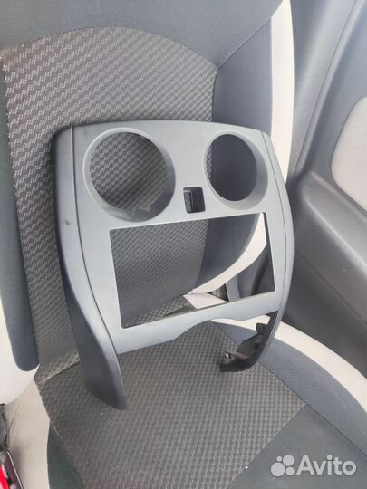 Рамка магнитолы Nissan Note E12 HR12