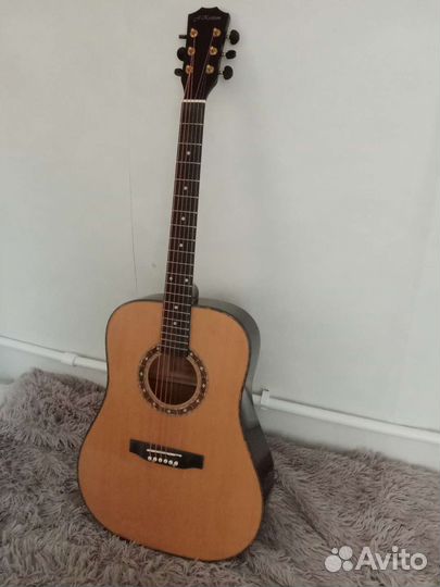 Акустическая гитара