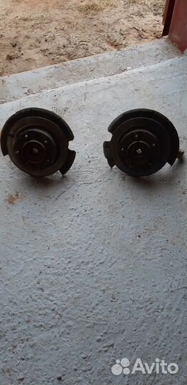 Поворотный кулак на chevrolet niva комплект