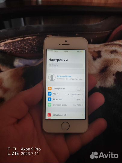 Телефон iPhone 5s