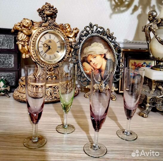 Фужерчики маленькие цветное стекло. винтаж