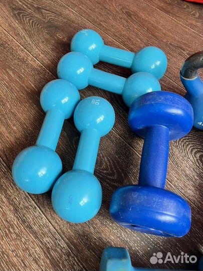 Набор гантелей и гиря