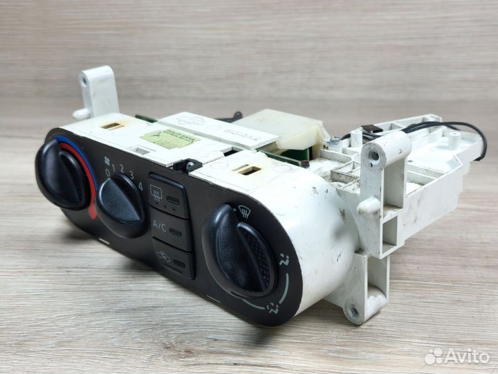 Блок управления печкой Nissan Almera N16