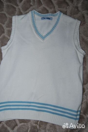 Жилетка и школьные брюки. Хорошее состояние