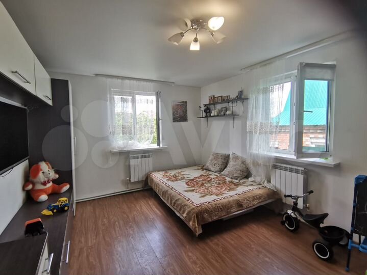 Дом 113 м² на участке 2,4 сот.