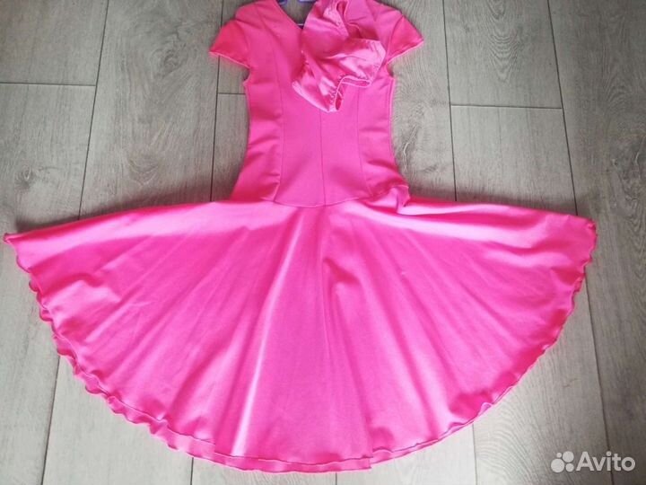 Платье для бальных танцев