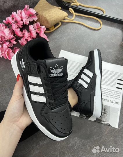 Кеды adidas женские черные