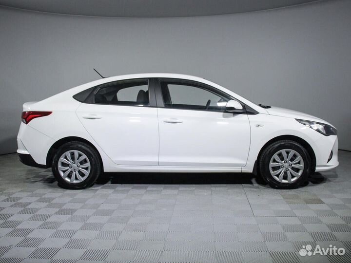 Hyundai Solaris 1.6 AT, 2021, 61 300 км