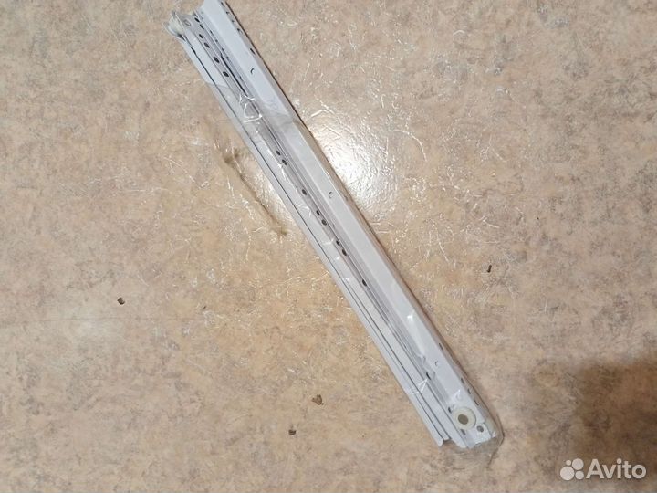 Продам направляющие для полок комода 45 см