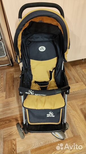 Прогулочная коляска