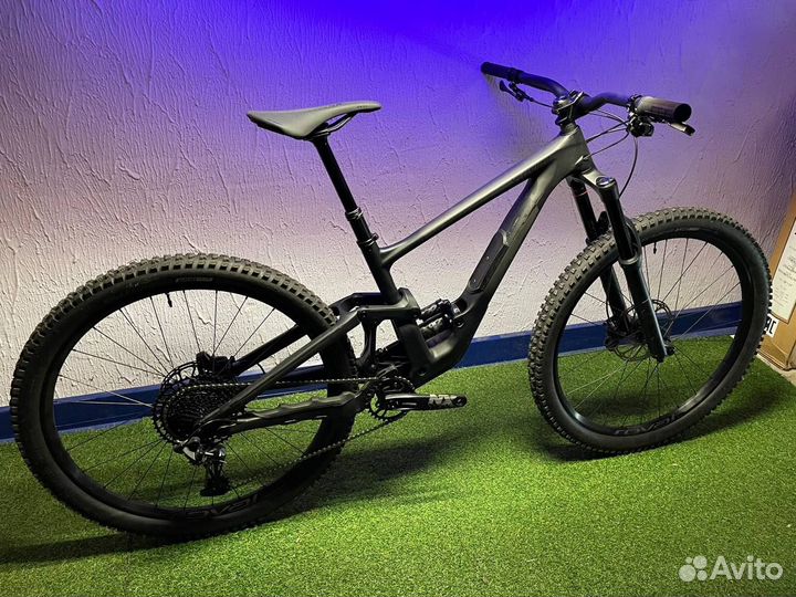 Specialized Enduro Comp Carbon новый S2