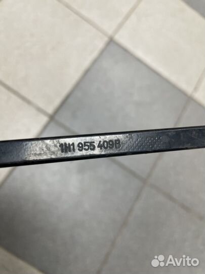 Поводок стеклоочистителя передний VW golf III