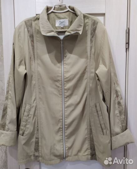 Ветровка женская размер 54-56