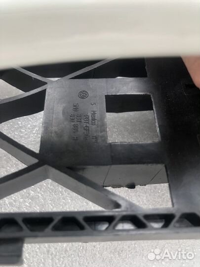 Ручка двери передняя левая Фольксваген Джетта 6