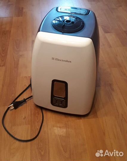 Увлажнитель воздуха Electrolux EHU-5515D