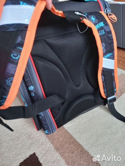 Продаю школьный ранец-трансформер