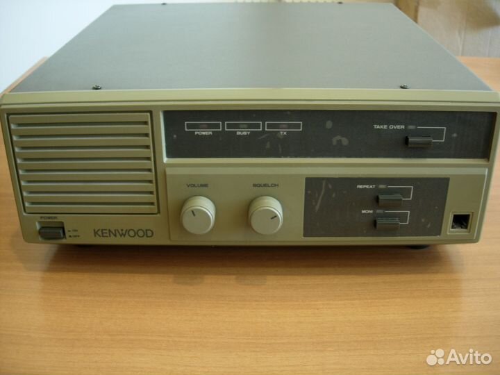 Настольный VHF ретранслятор Kenwood TKR-720