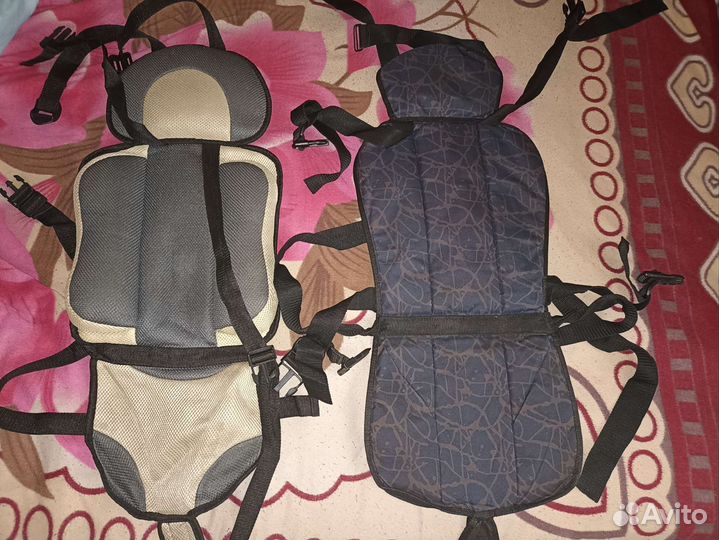 Бескаркасное детское автокресло