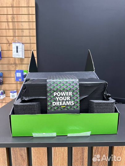 Xbox Series X 1TB (Б.У В идеальном состоянии)