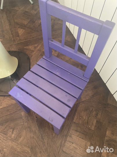 Столик и стулья в детскую икея