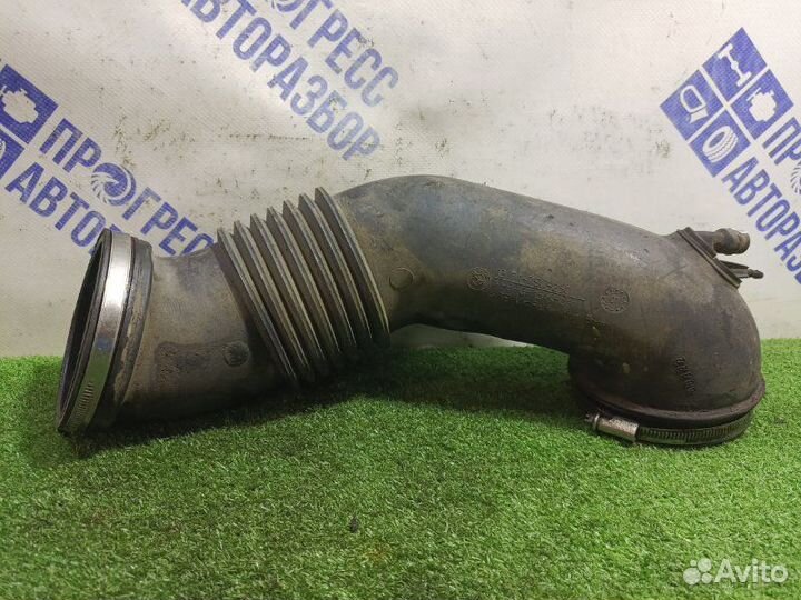 Патрубок воздушного фильтра Land Rover Range Rover