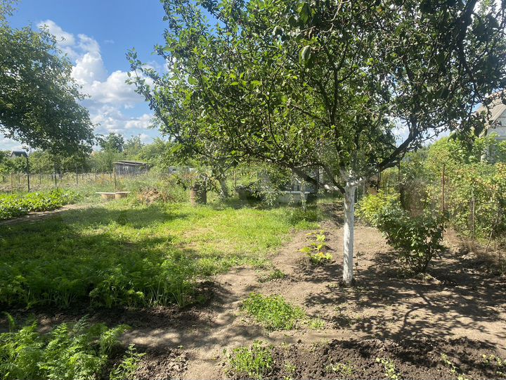 Дача 20 м² на участке 5 сот.